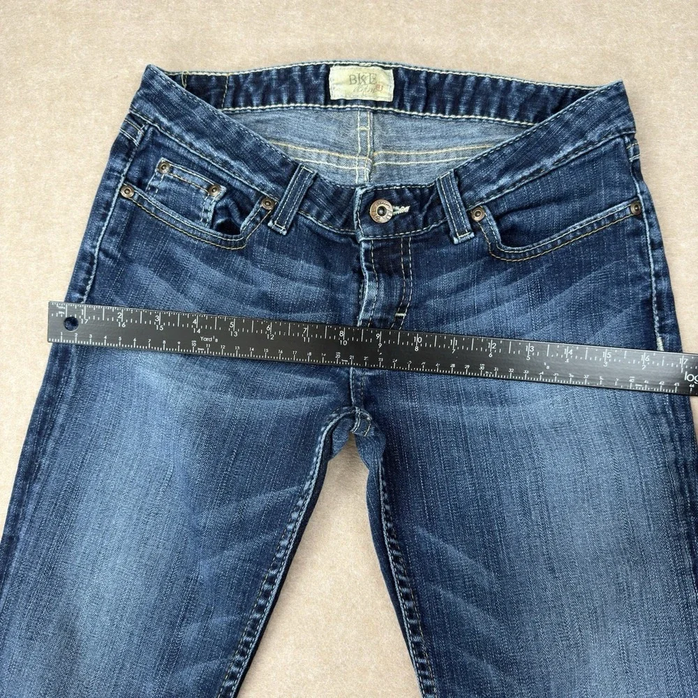 BKE Buckle Jeans Women's Size‎ 29 Blue Capri Starlite Stretch Low Rise Denim